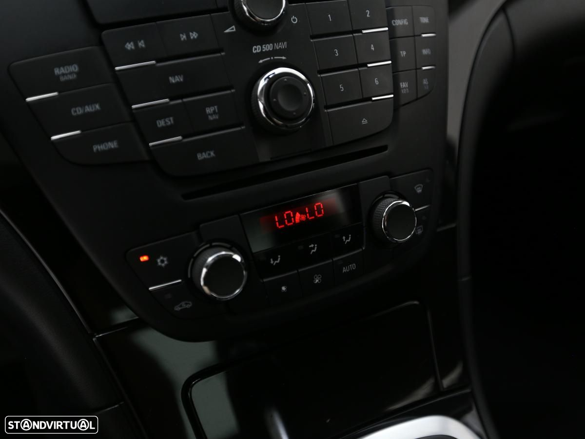 Opel Insignia - 21