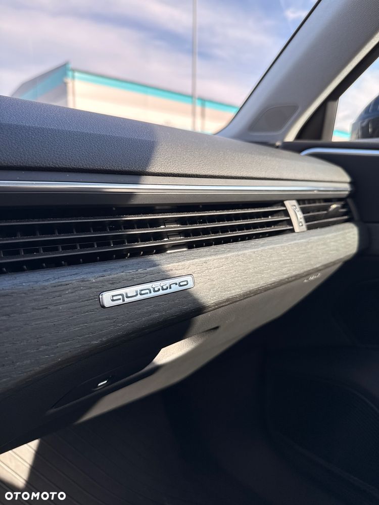 Audi A4 Limousine 2.0 TFSI quattro S tronic design - 19