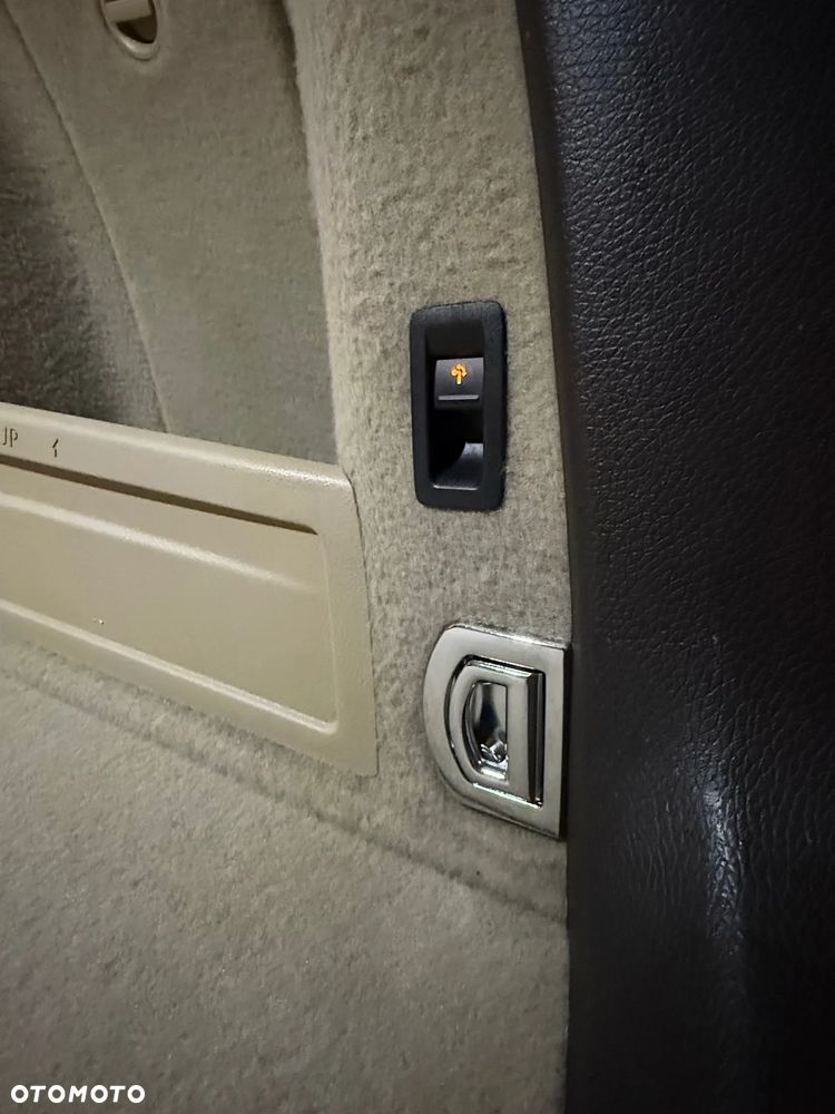 Volkswagen Passat Variant 2.0 TDI DSG BlueMotion Technology Highline - 20