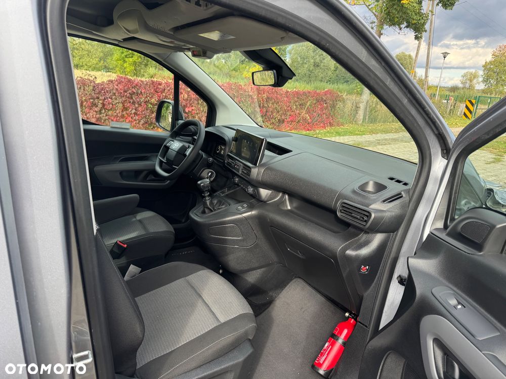 Toyota Proace City Verso Long 1.5 D-4D Business - 10