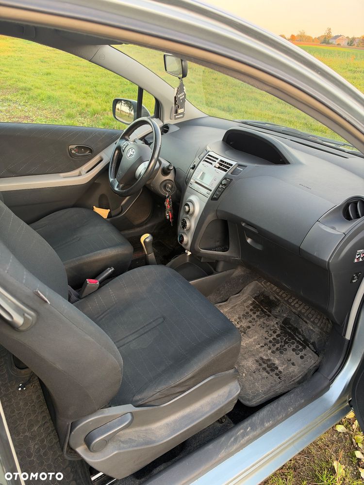 Toyota Yaris 2007 photo 5