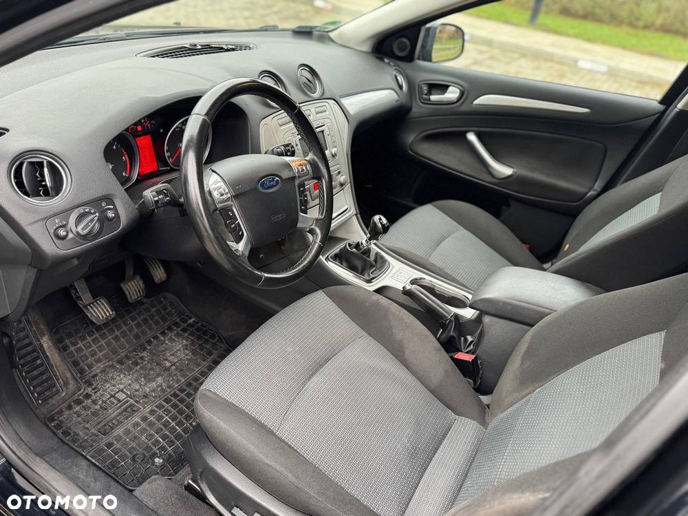 Ford Mondeo 2.0 TDCi Titanium - 13