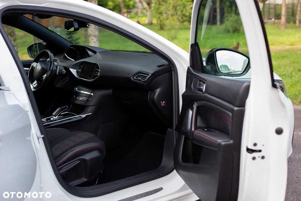 Peugeot 308 BlueHDi 130 EAT8 Stop & Start GT - 21