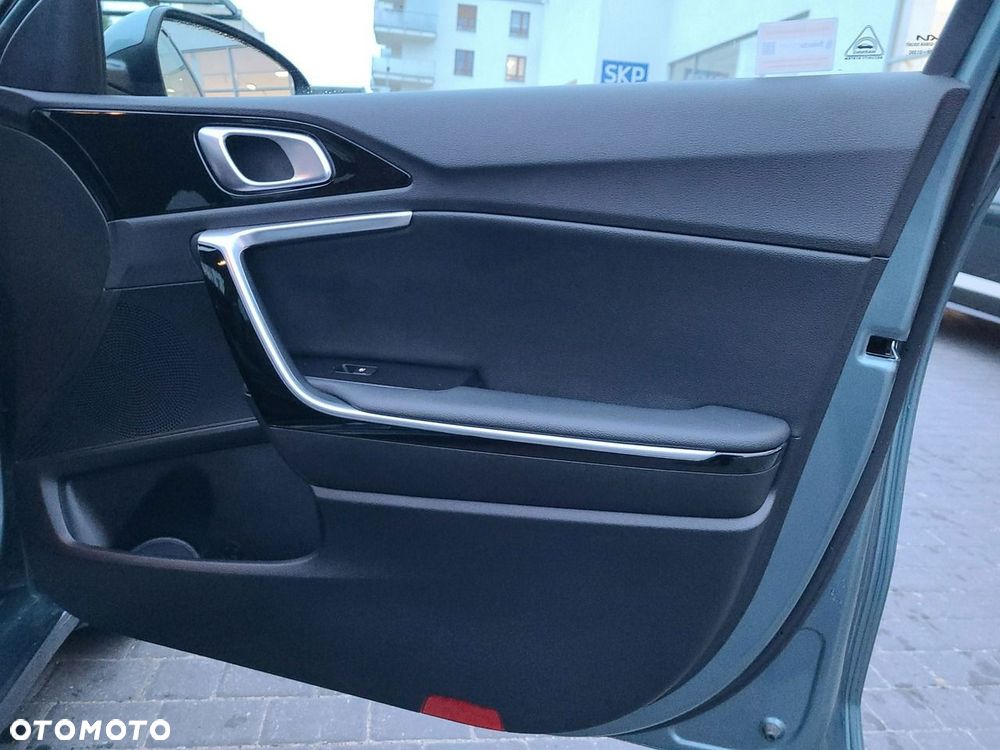 Kia Ceed 1.6 GDI PHEV Business Line DCT - 17