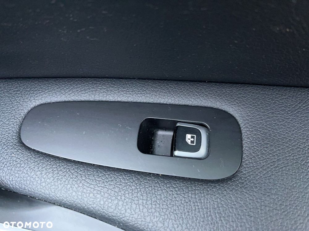 Kia Stinger 2.0 T-GDI L - 19