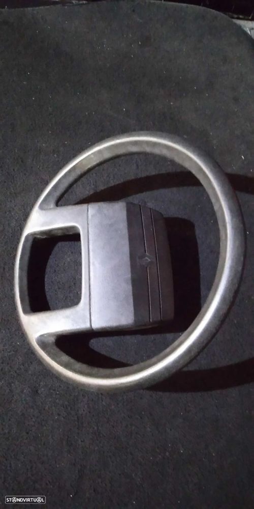 Volante Renault 9 (L42_) - 2