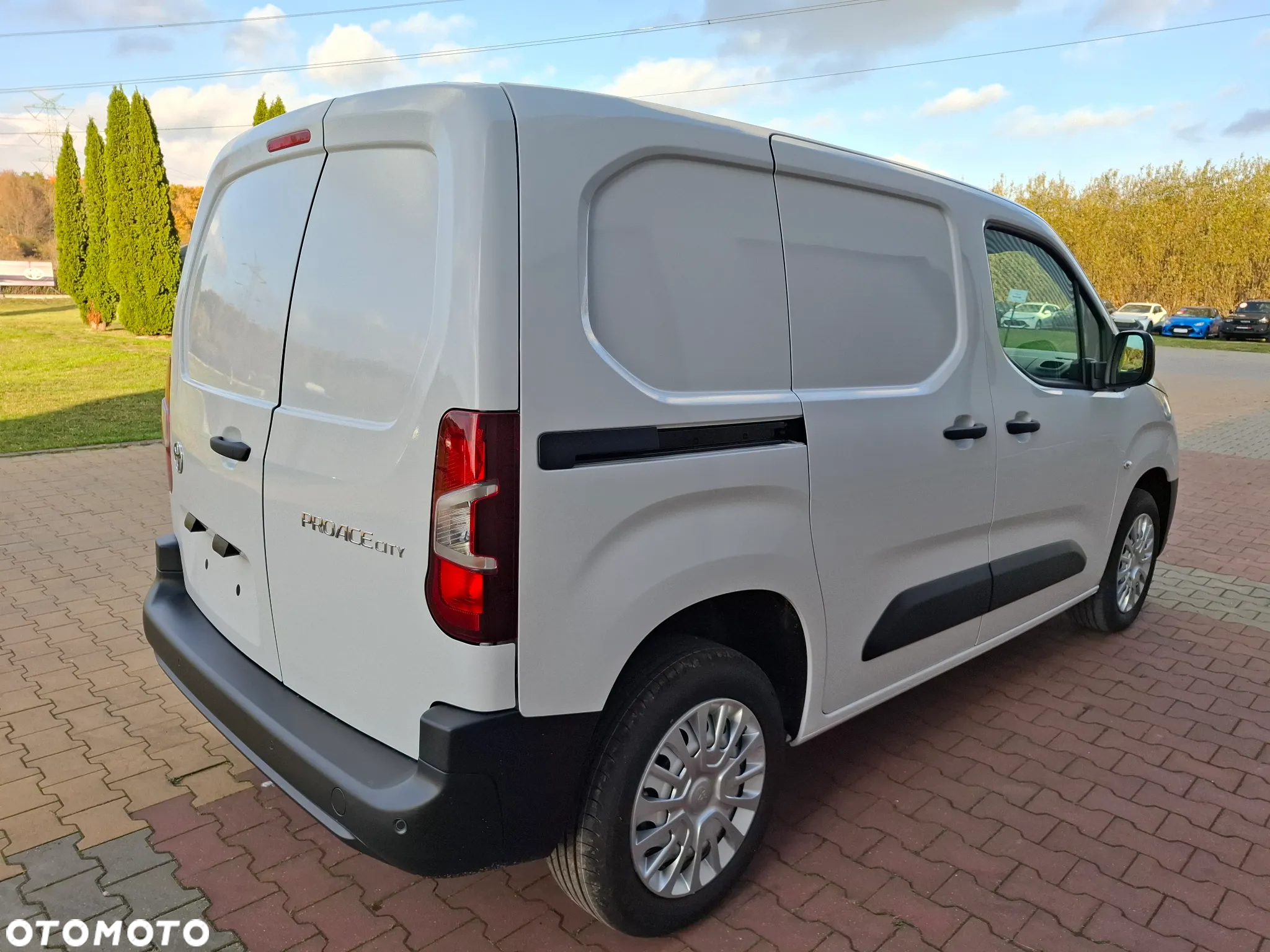 Toyota Proace City - 7