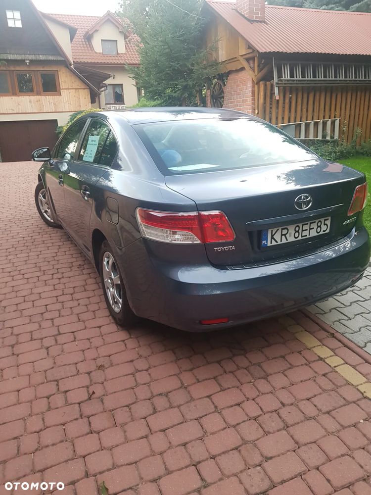 Toyota Avensis 1.8 Luna - 7