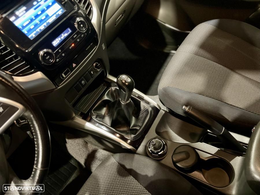 Mitsubishi L200 2.4 DI-D CD Sportbox Strakar 4WD - 15