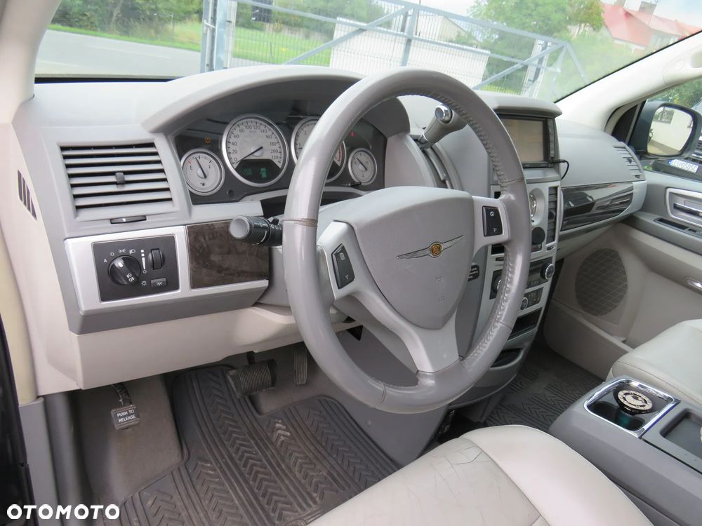 Chrysler Grand Voyager 2.8 CRD Limited - 21