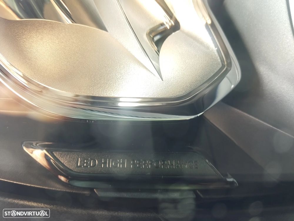 Mercedes-Benz A 250 e Progressive - 9