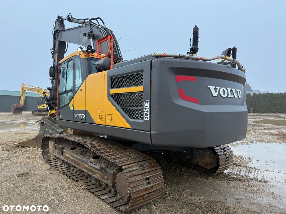 Volvo EC 250 EL - 5