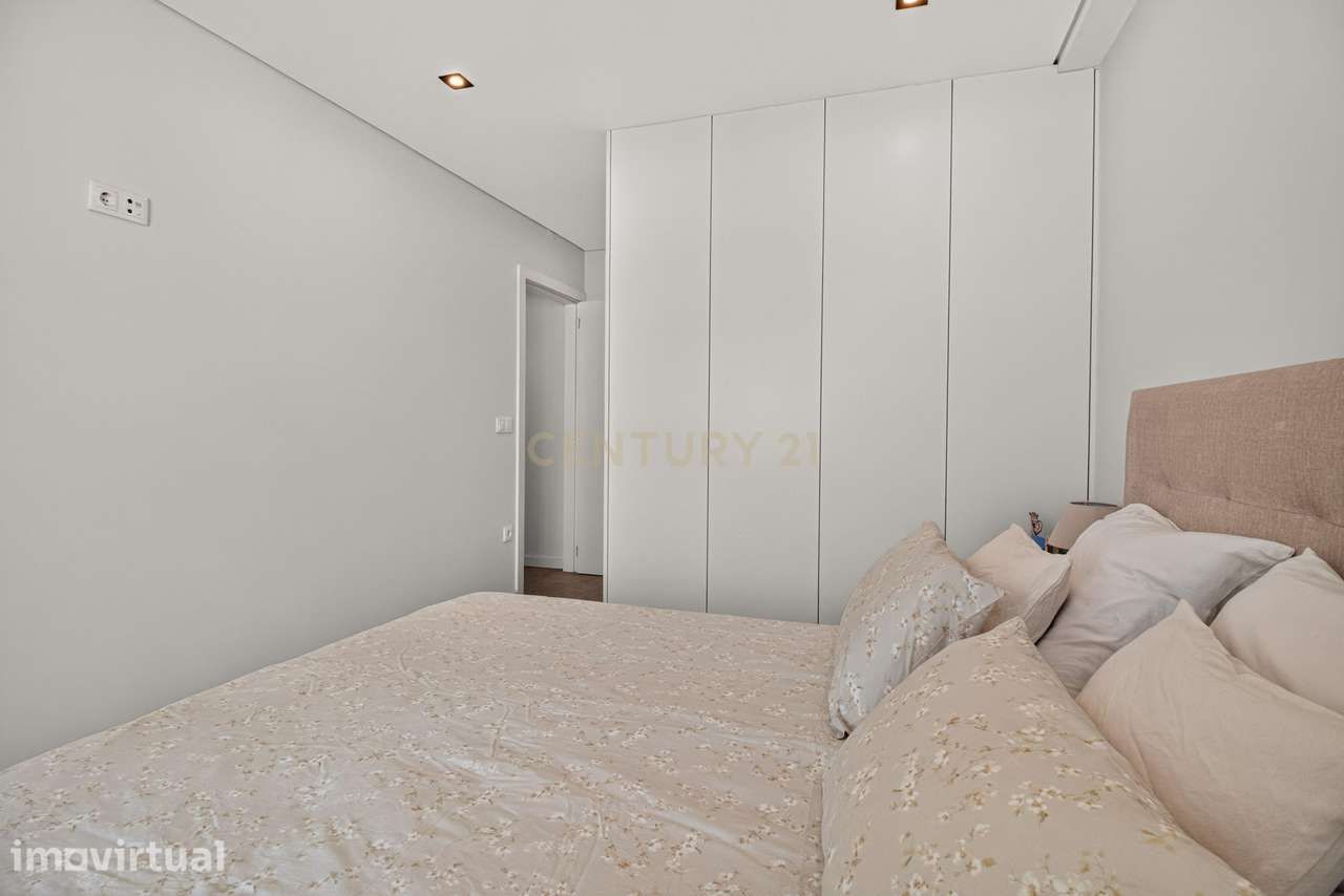 Apartamento Renovado com Vista Panorâmica em Braga - Grande imagem: 3/31