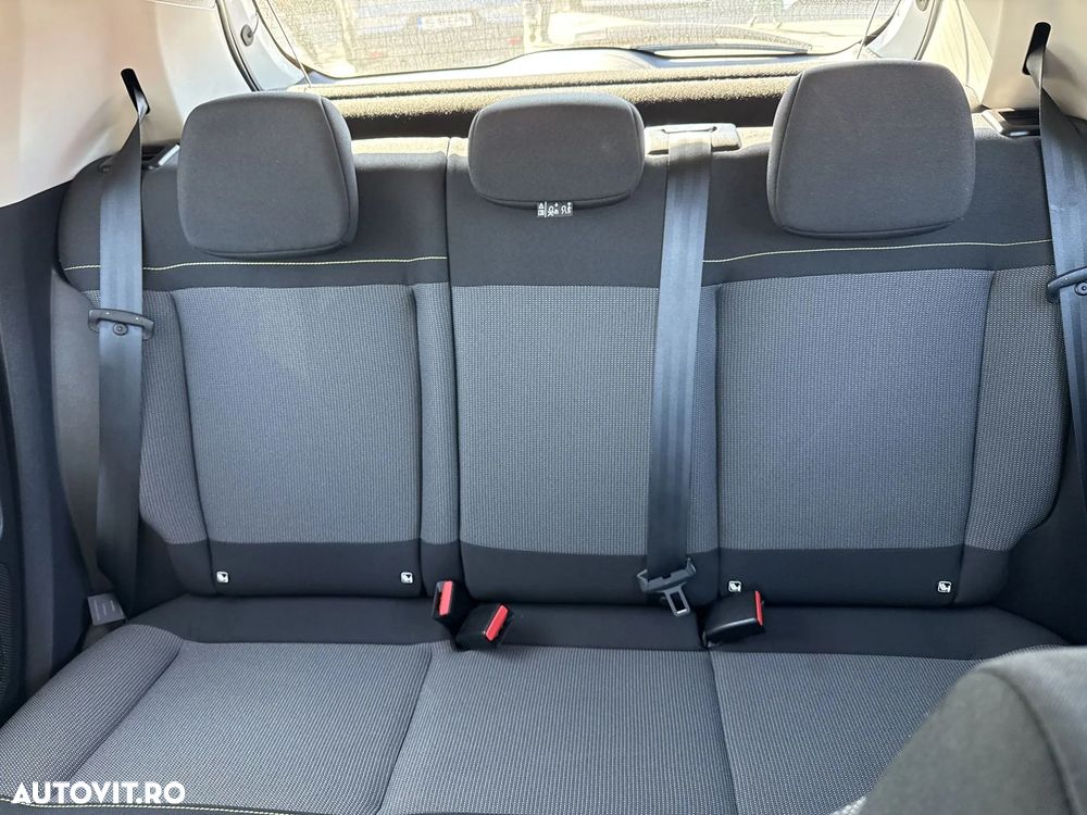 Citroën C3 1.2 PureTech 100 S&S BVM6 YOU! - 25