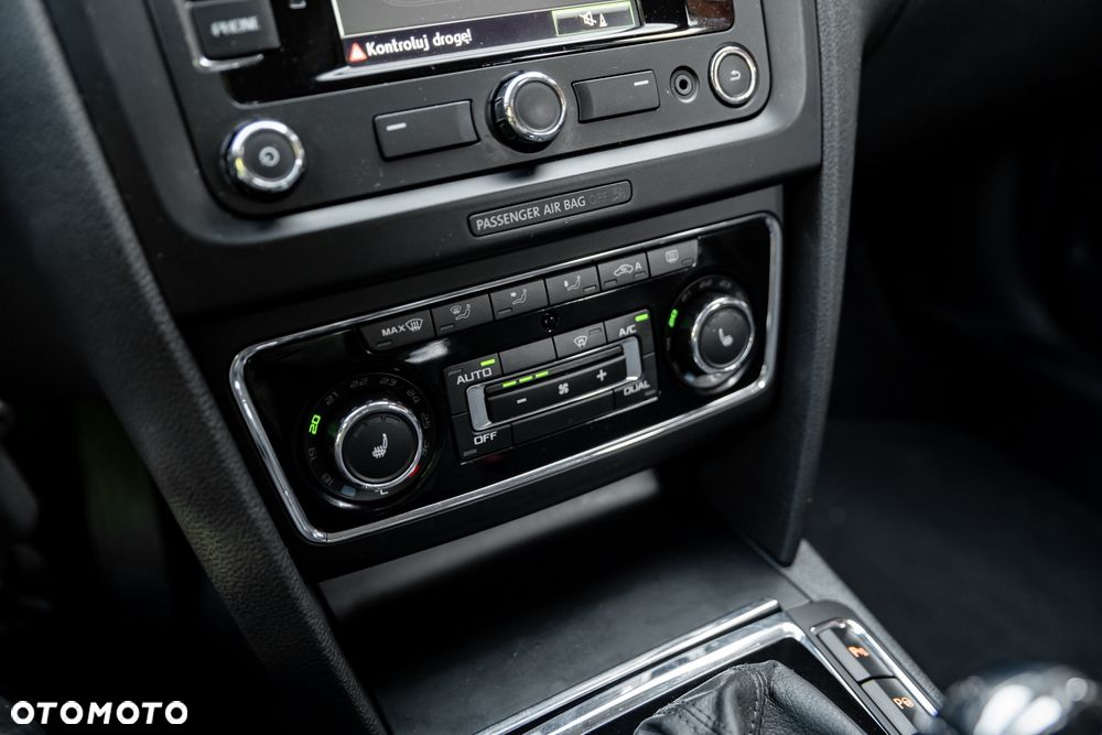 Skoda Superb 2.0 TDI Green tec 4x4 DSG Elegance - 32