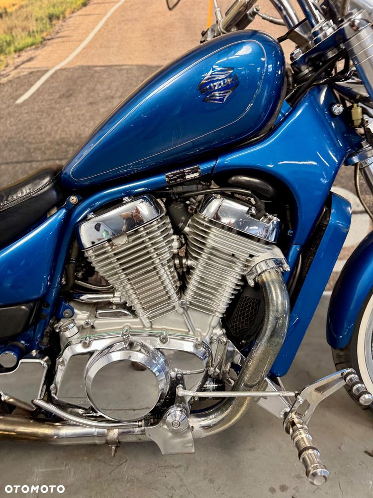 Suzuki Intruder - 9