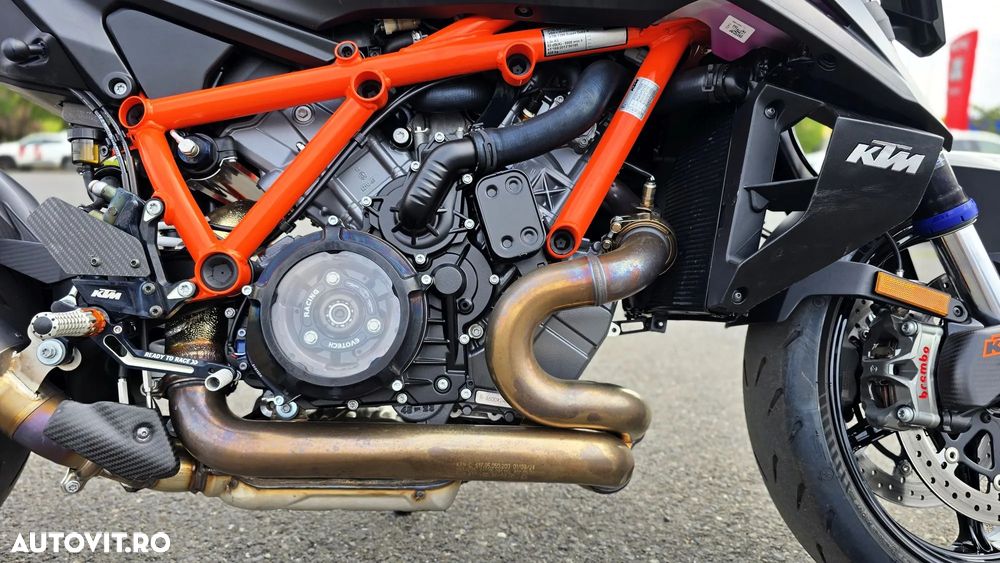 KTM 1390 Super Duke - 12