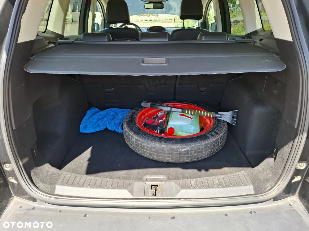 Ford Kuga 2.0 TDCi 4x4 Titanium - 11