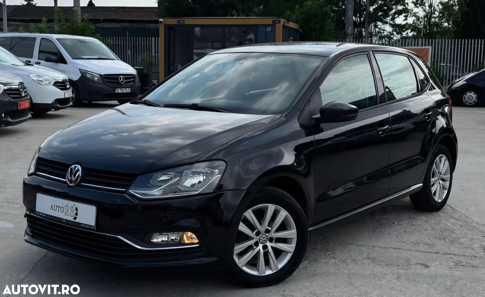 Volkswagen Polo 1.4 TDI (Blue Motion Technology) DSG Comfortline - 1