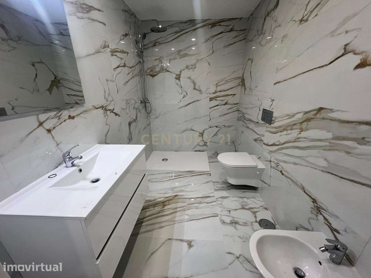 Sintra - Algueirão, apartamento T2 novo com 2 parqueamentos - Grande imagem: 2/11