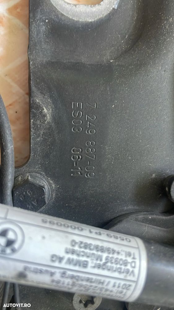 Set balamale stanga/dreapta cu aruncatoare capota BMW Seria 5 F10 724988809 724988709 - 3