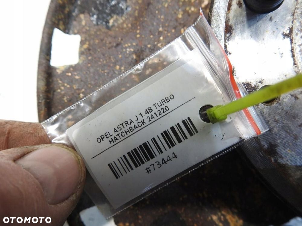 PIASTA ZWROTNICA PRAWY PRZÓD OPEL ASTRA J 1.4T - 4