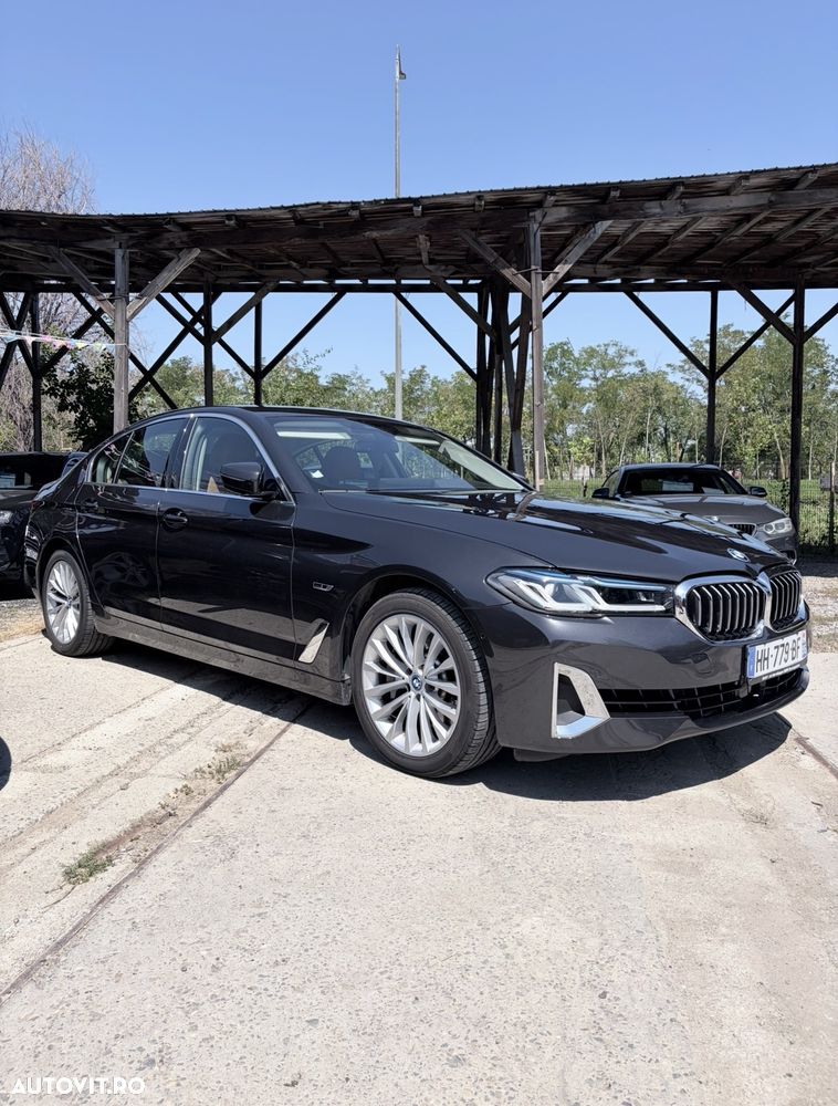 BMW Seria 5 520e Aut. Luxury Line - 7