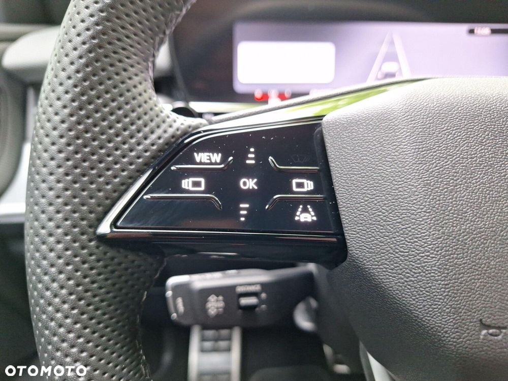 Audi Q3 - 18