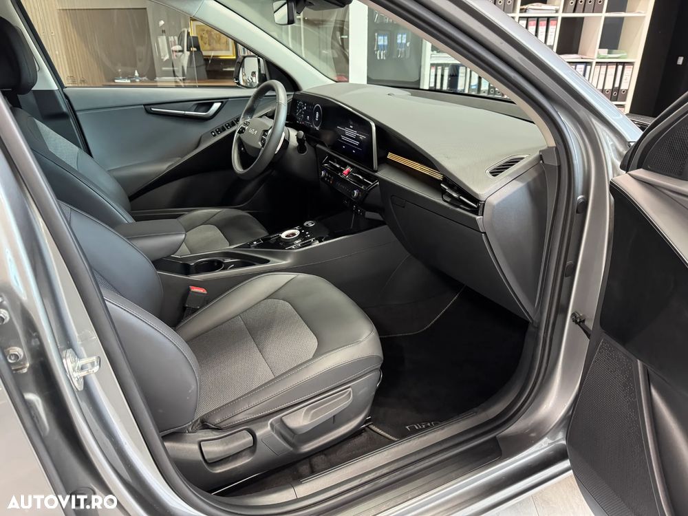 Kia Niro e-Niro 150 kW Vision - 11