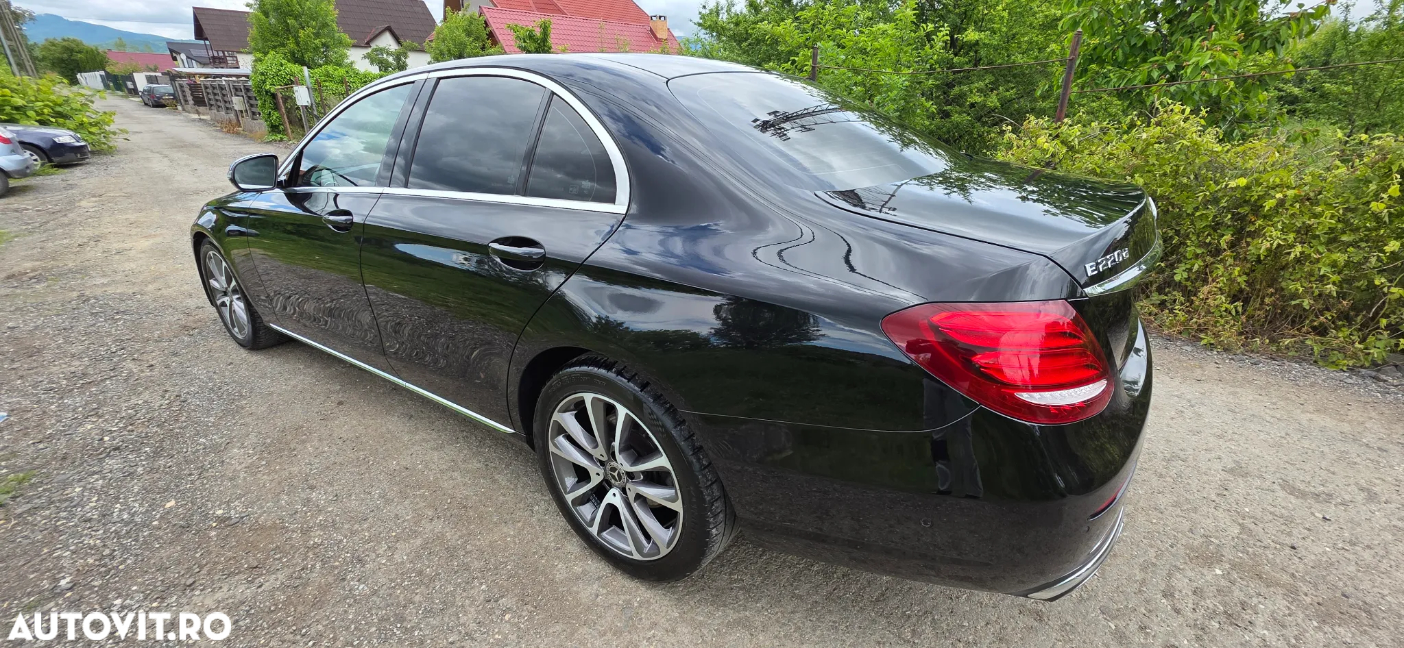 Mercedes-Benz E 220 d 9G-TRONIC AMG Line - 20