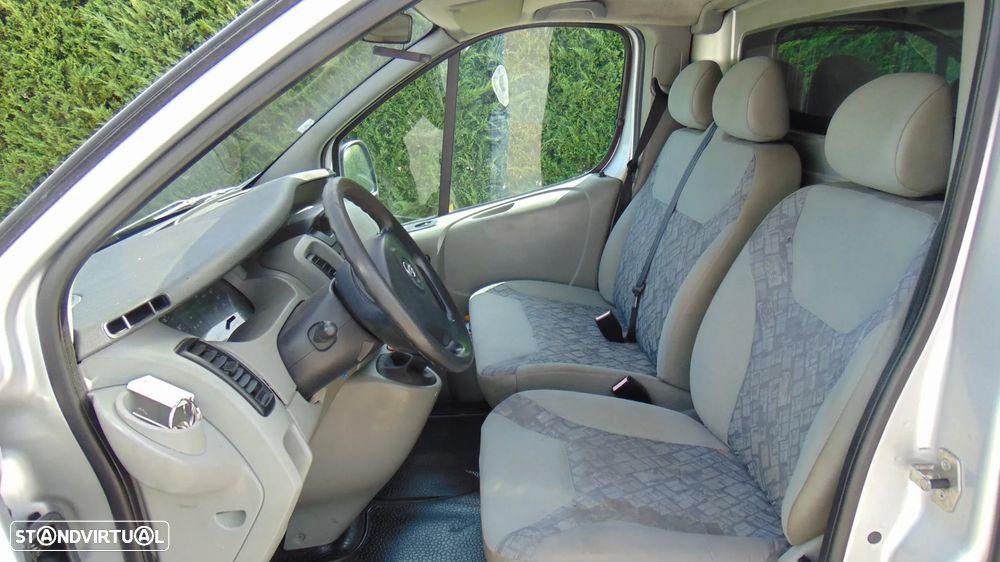 Opel VIVARO 2.5 CDTI - 7