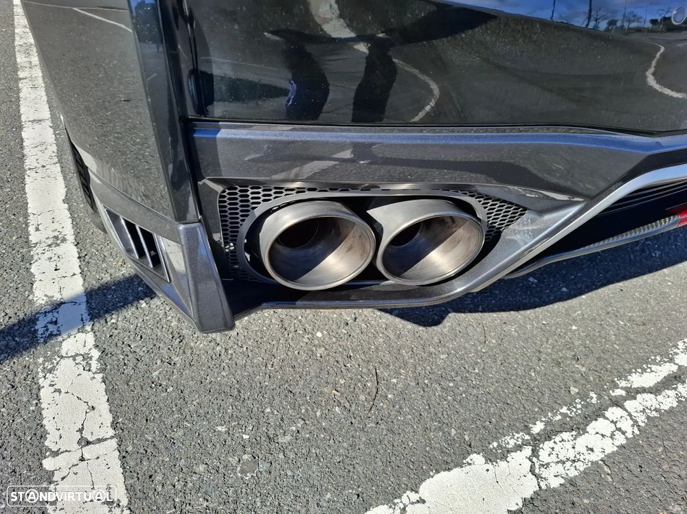 Nissan GT-R 3.8 V6 Black Edition - 8