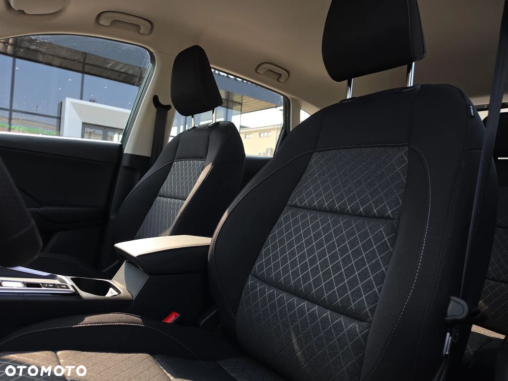 MG ZS Hybrid+ - 12