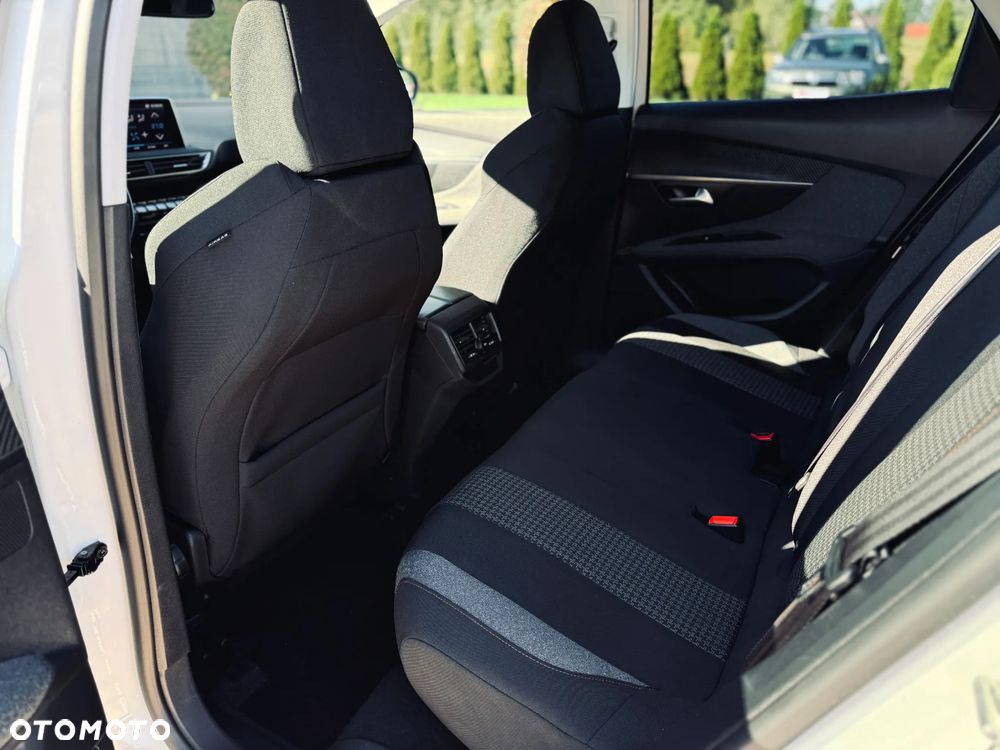 Peugeot 3008 BlueHDi 130 Stop & Start Allure Pack - 14