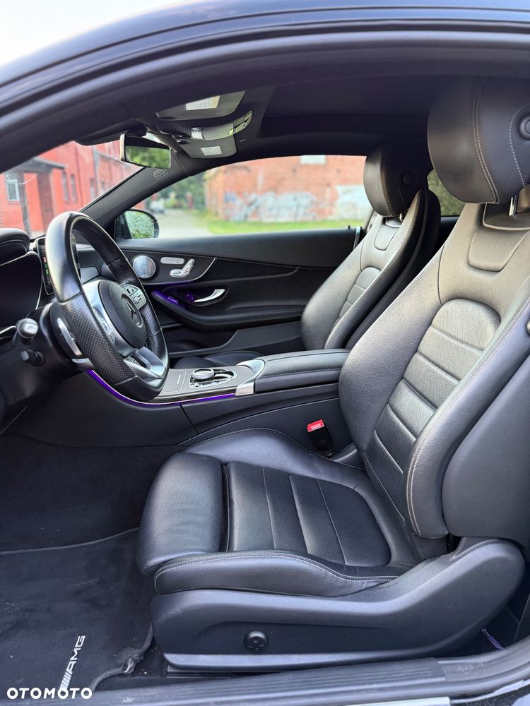 Mercedes-Benz Klasa C 300 9G-TRONIC AMG Line - 10