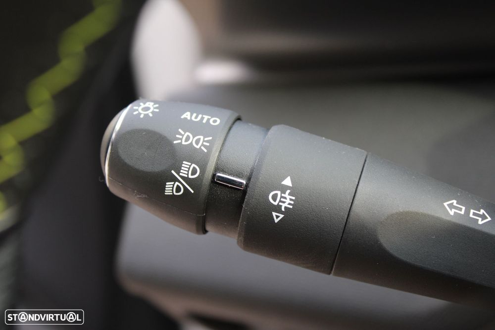 Peugeot 408 PureTech 130 EAT8 GT - 14