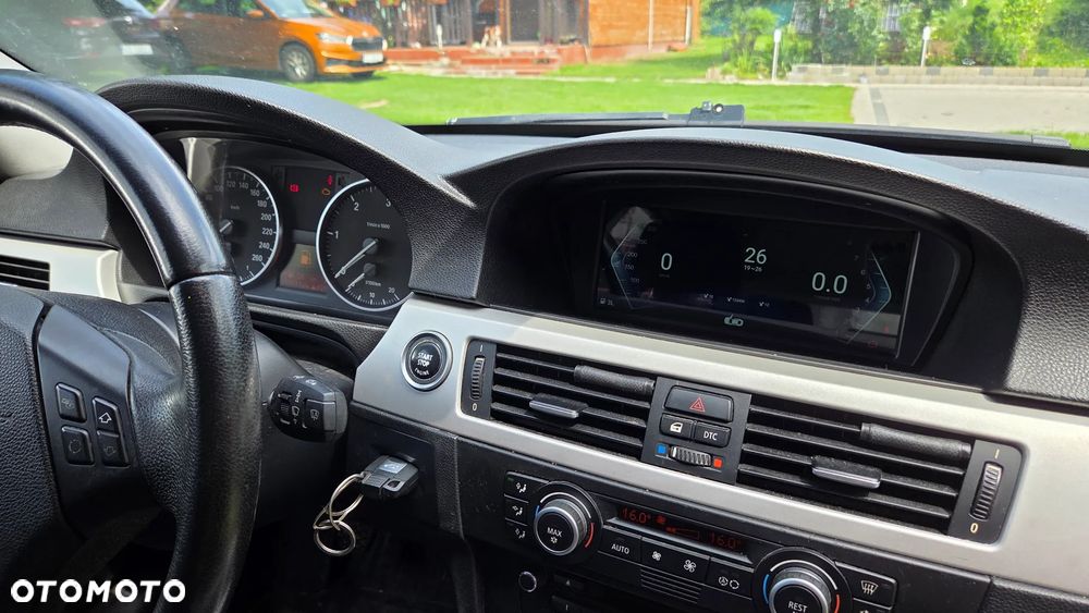 BMW Seria 3 320d - 8
