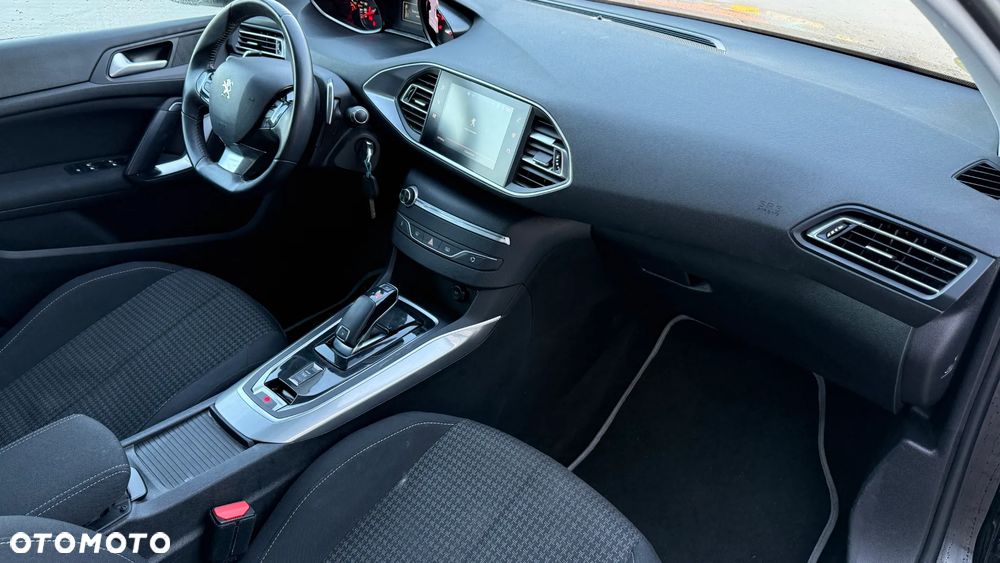 Peugeot 308 - 11