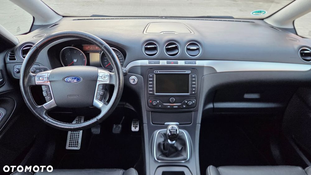 Ford S-Max 2.0 TDCi DPF Titanium X - 24