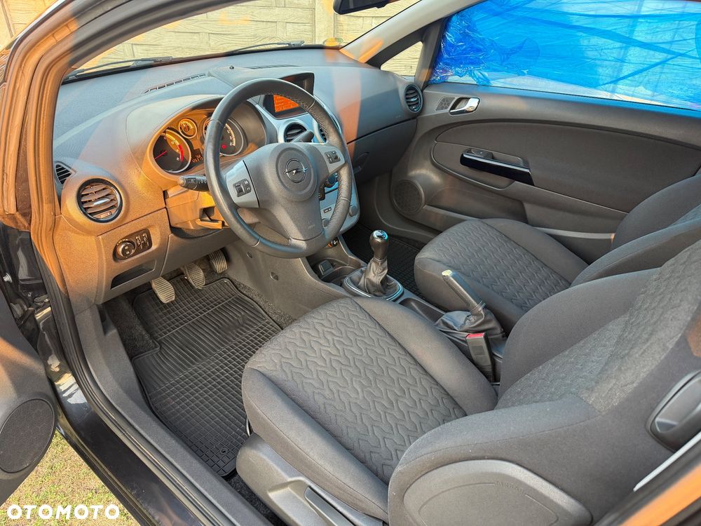Opel Corsa 1.4 16V Active - 8