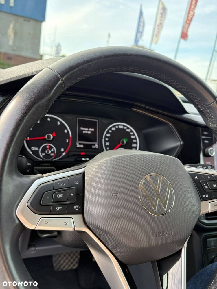 Volkswagen T-Cross - 12