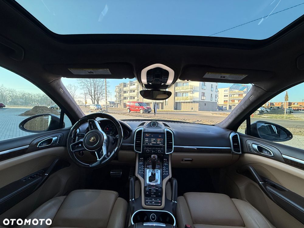 Porsche Cayenne GTS Tiptronic S - 24
