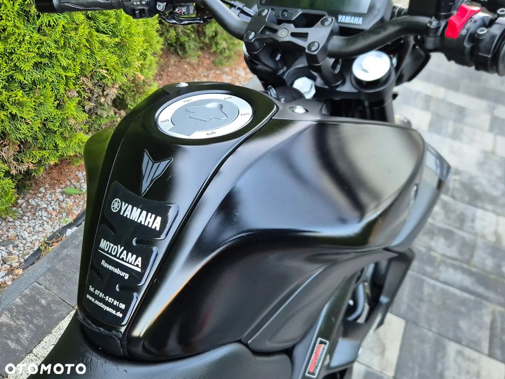 Yamaha MT - 16