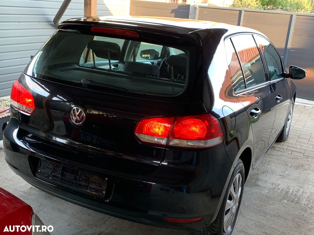 Volkswagen Golf - 2
