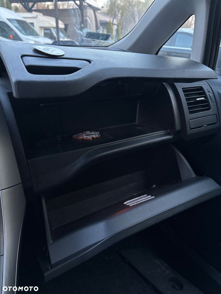 Toyota Auris 1.6 VVT-i Premium - 14