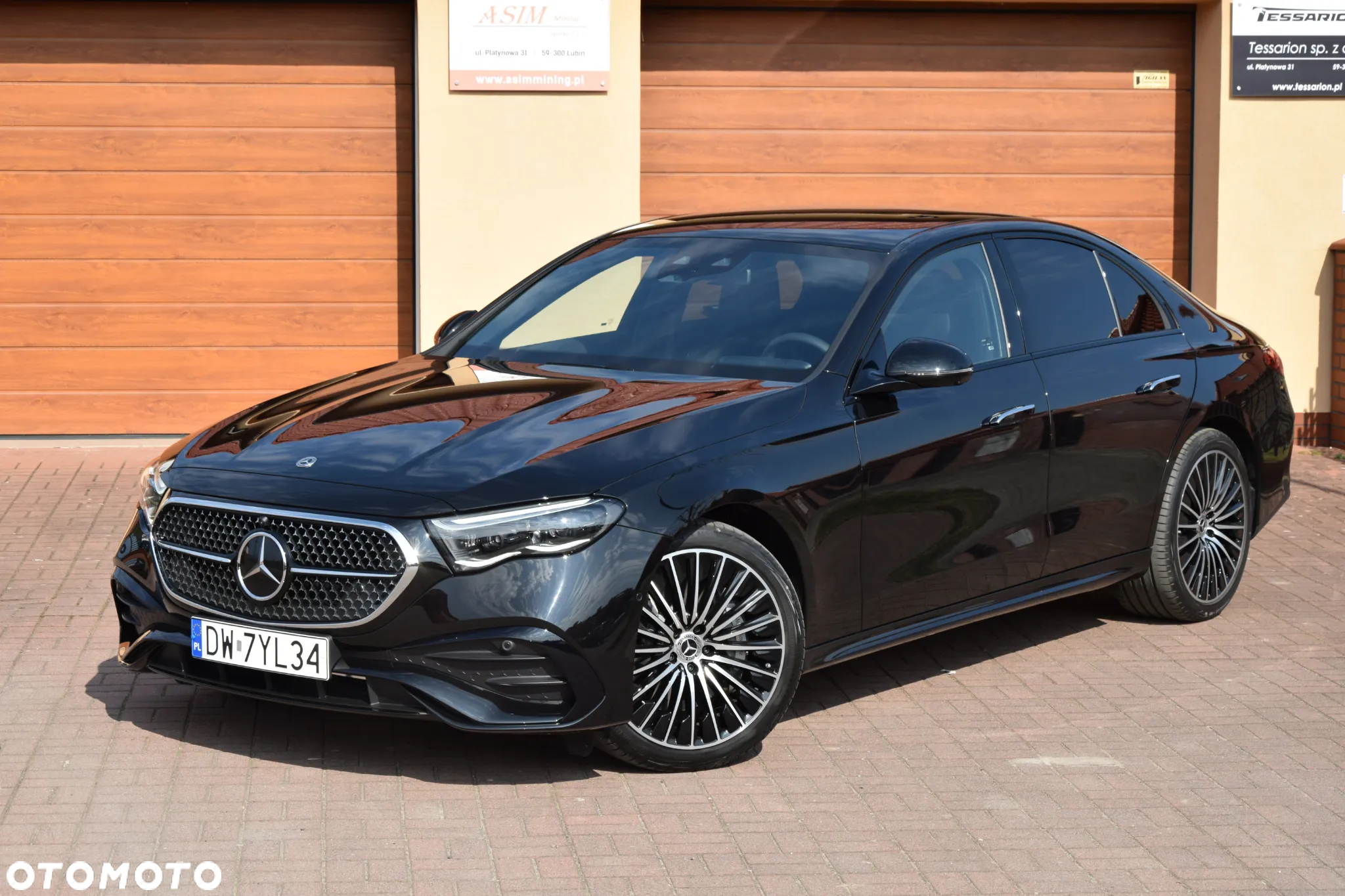 Mercedes-Benz Klasa E 220 d 4-Matic AMG/Avantgarde - 2