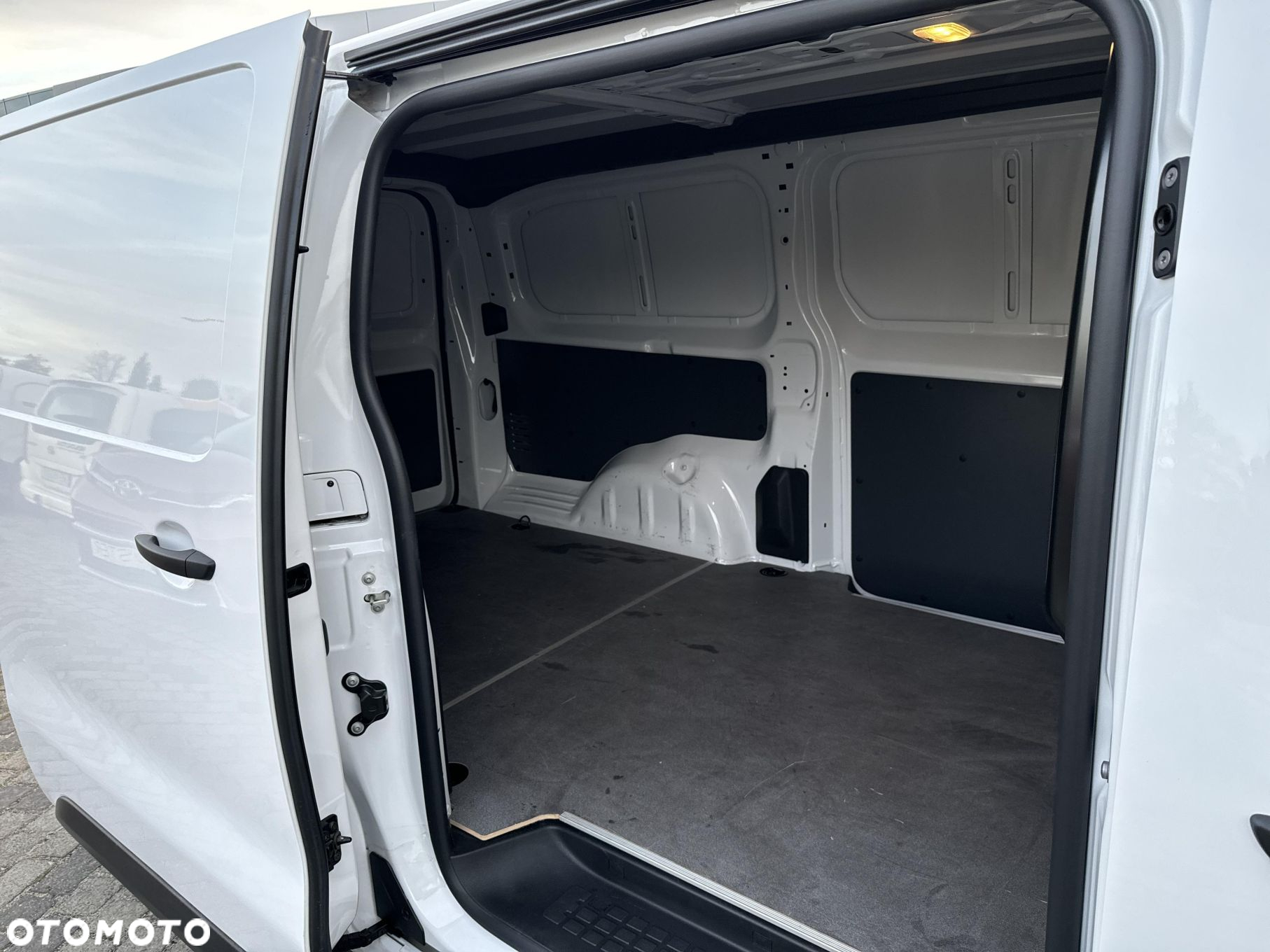 Toyota PROACE - 25