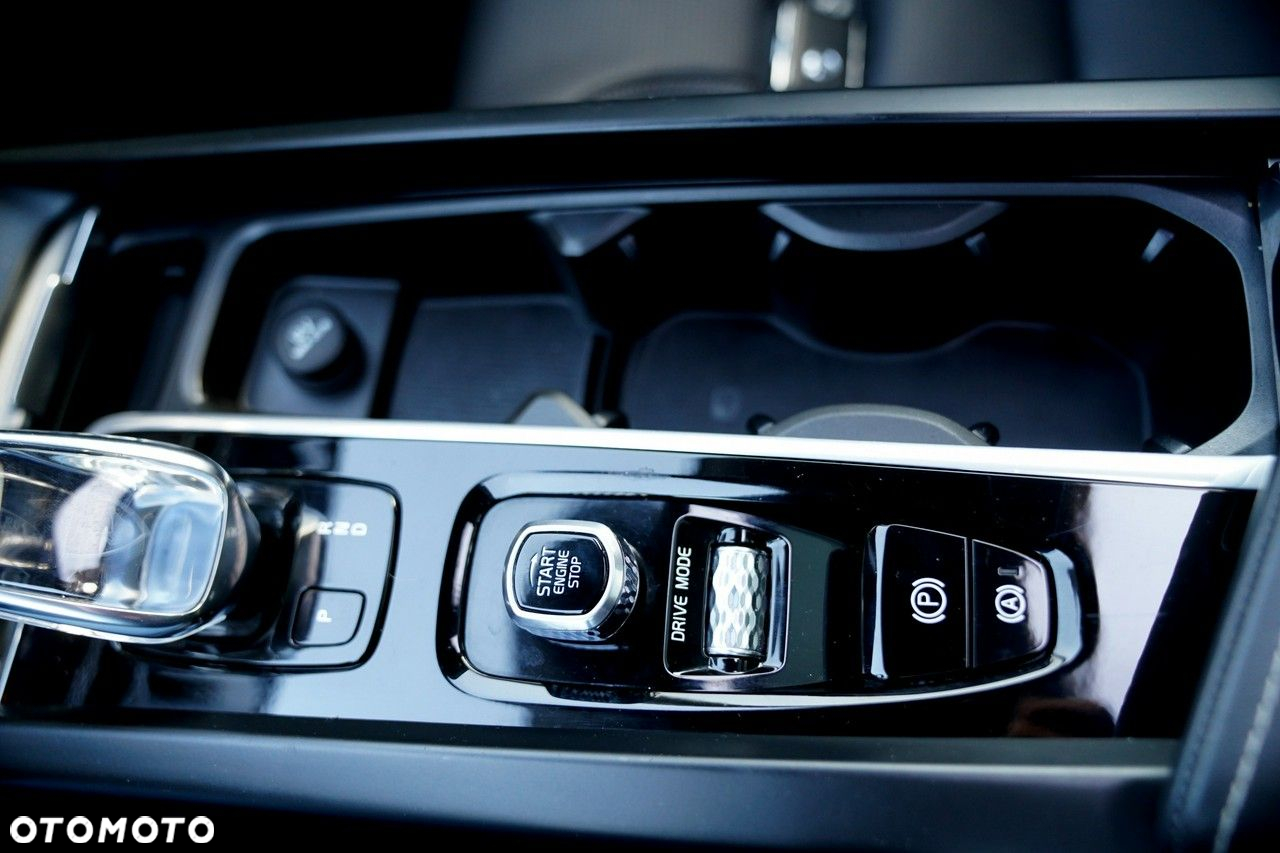 Volvo XC 60 - 23