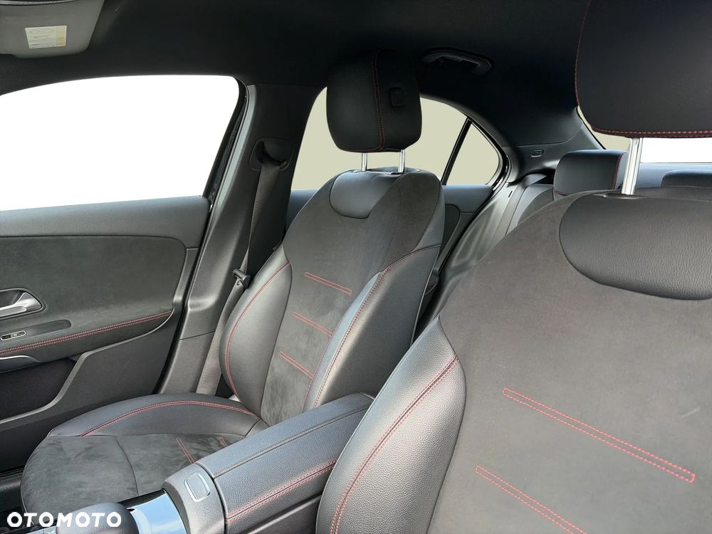 Mercedes-Benz Klasa A 200 AMG Line 7G-DCT - 11