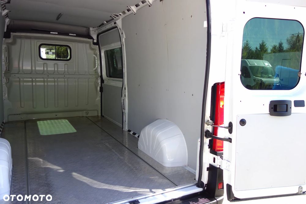 Peugeot Boxer  2.2 Bluehdi 140 KM  L3h2 Klima Ledy Kamera - 10